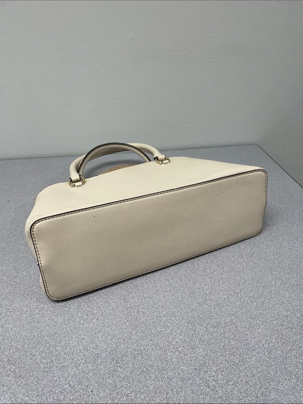 Guess Cream and Tan Structured Satchel with Gold Hardware • Like New!
